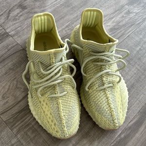 ADIDAS Yeezy Boost MENS 9.5